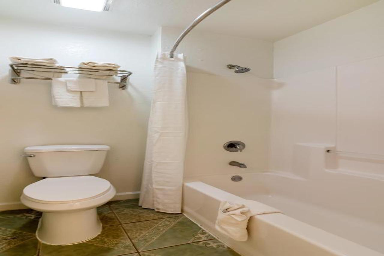 Oyo Garden Inn And Suites Pearsall I-35 East Exteriér fotografie